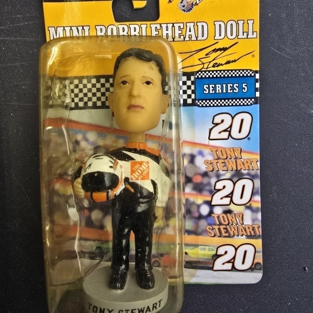 1/25 1/24 NASCAR Tony Stewart Mini Bobblehead Doll Bobble Dobbles Series